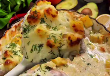 Курячі стегна з ананасом, кадр з відео