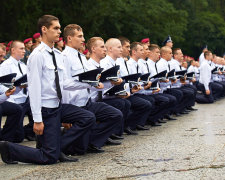 Харківські нацгвардійці випустились під улюбленця Путіна: "Офицеры, россияне!", - відеошок