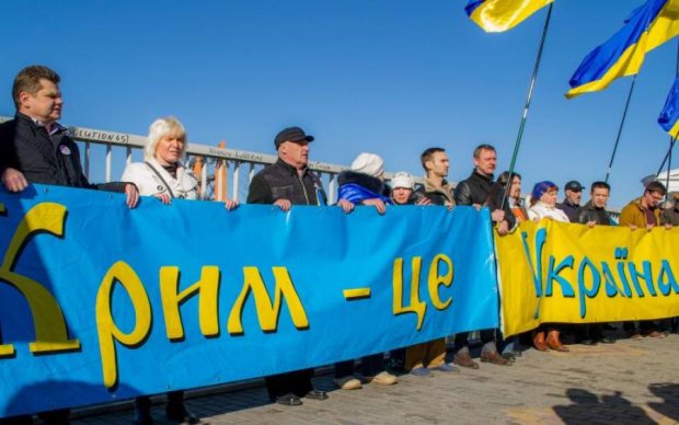Украинцы не простили британцам "подаренный" Крым
