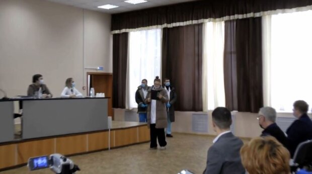 "Госпіталізація" депутата РФ, скріншот з відео