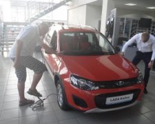 Кінець цілої епохи: "АвтоВАЗ" попрощався з Lada Kalina назавжди