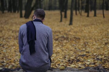 Как справиться с осенней депрессией: откуда она берется и как избавиться