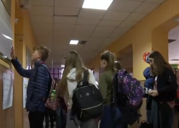 Школярі, кадр з відео