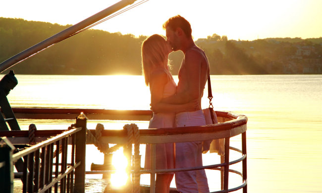 Еротичний гороскоп на 29 вересня: Діви втратять привабливість