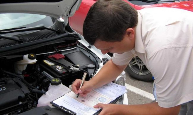 Реєстрація машини в Україні 2018: де і скільки доведеться заплатити