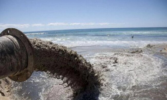 Загрязнение водоемов, фото: 24tv.ua