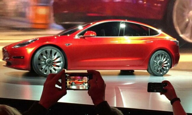 Tesla оснастила новинку оригінальної функцією
