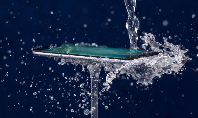 Не пей без смартфона: создан самый быстрый способ определить качество воды