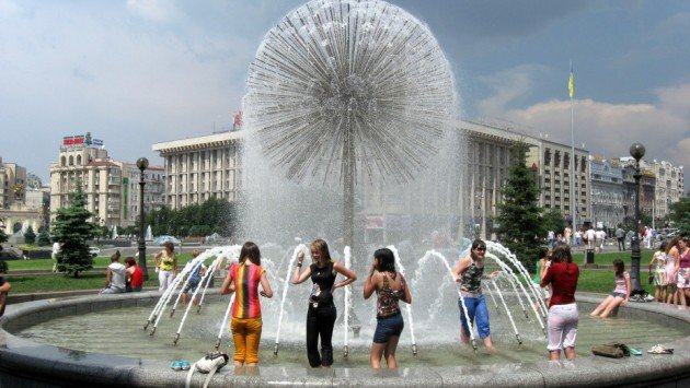 Пекельні вихідні у Києві: спека побила три температурні рекорди