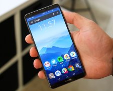 Huawei представив гнучку новинку: фото