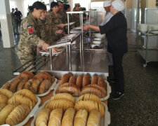 У ВСУ показали меню українських захисників: скільки м'яса їдять солдати