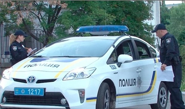 Киевляне работают быстрее полиции: местные сами задержали вора (фото) 