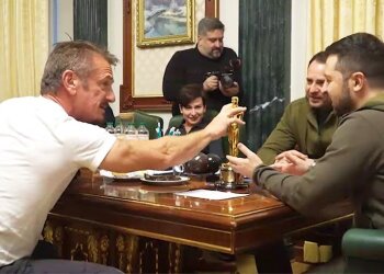 Шон Пенн и Владимир Зеленский, кадр из видео