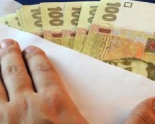 Вивезення речей з Криму тепер коштує $600