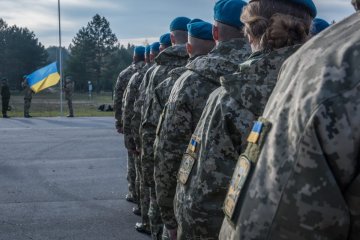 українські військові