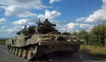 Российские наемники испытали новейшие танки на Донбассе (фото)