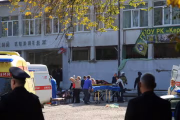 Йде вбивати: у мережі показали кадри за секунди до керченської трагедії