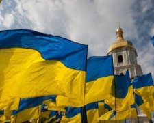 На Вінничині виправдали главу виборчкому, яка знищила 260 прапорів України 