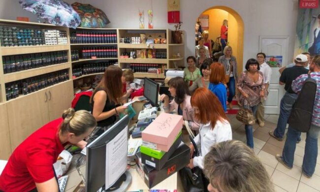 Прощай, совок: украинцев ждет кассовая революция