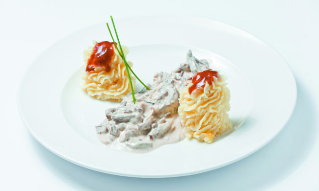 Домашній рецепт: бефстроганов з яловичої вирізки