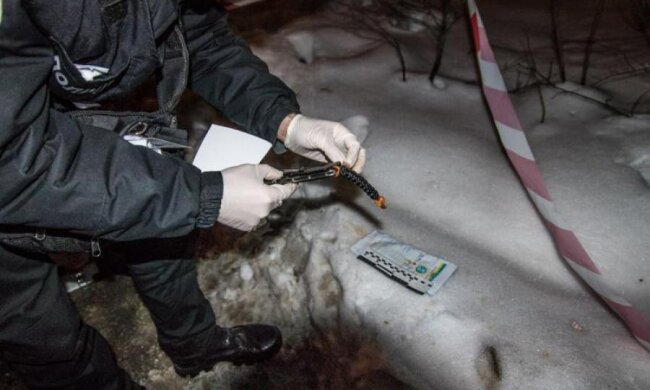 Вийшов подихати і отримав ножем в серце: киянина вбили просто посеред вулиці