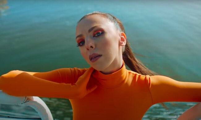 Sonya Kay, скриншот из YouTube