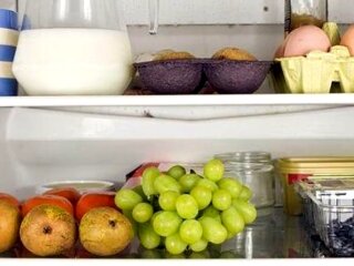 Продукти у холодильнику, скріншот: YouTube