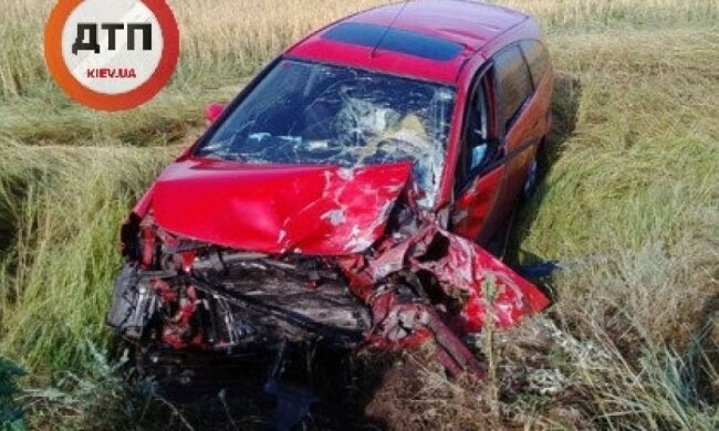 У страшній аварії загинула жінка з дитиною