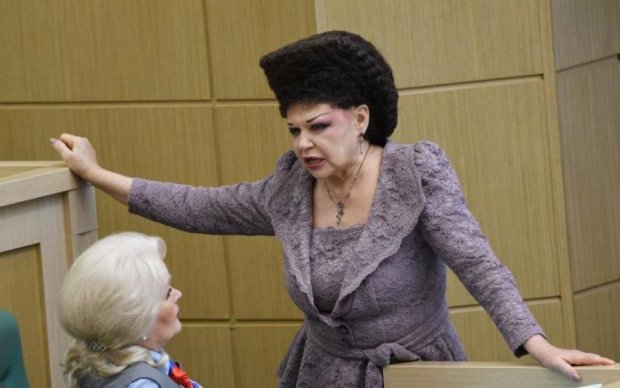Сенатор Петренко: прическа женщины депутата с фото