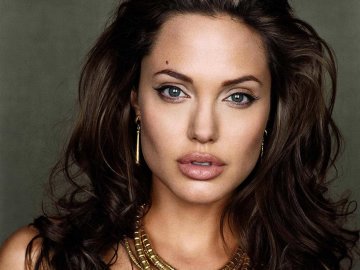 Голая Анджелина Джоли В Новом Фильме