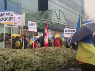 Акция в поддержку Украины. Фото: скриншот youtube