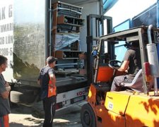 В Одесу прибули дві 40-тонні вантажівки гуманітарної меддопомоги з Німеччини (фото)
