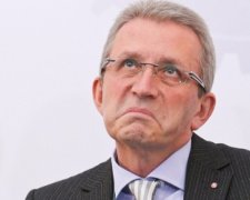 Генпрокуратура вимагає у Німеччини видати банкіра Януковича