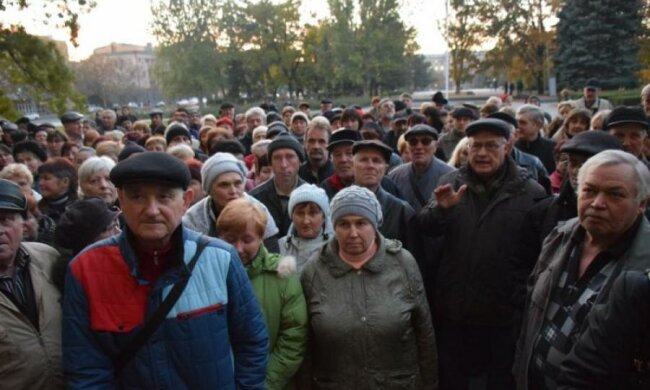 Українцям розповіли, як вони розбагатіли