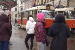 Люди на улицах, скриншот: Youtube