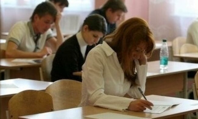 Для школярів Криму та Донбасу проведуть додаткове ЗНО