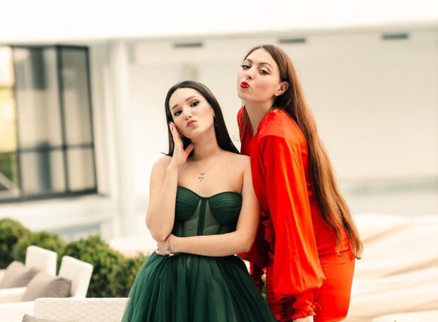 Маша Полякова с подругой, фото с Instagram