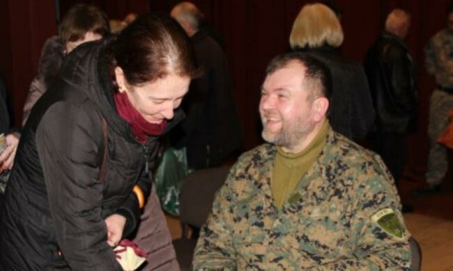 Збірка «Вірші з війни» перевели на кримськотатарську мову