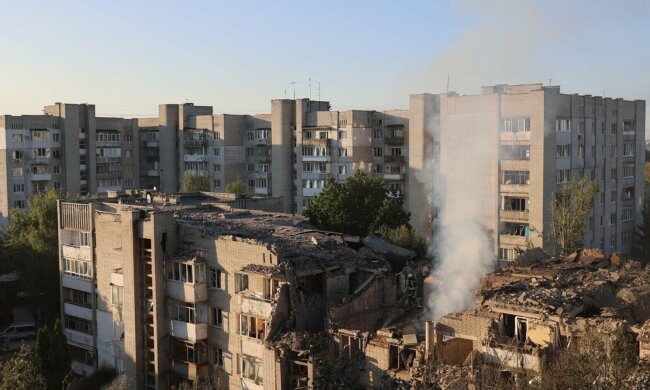 Разрушенное жилье во Львове