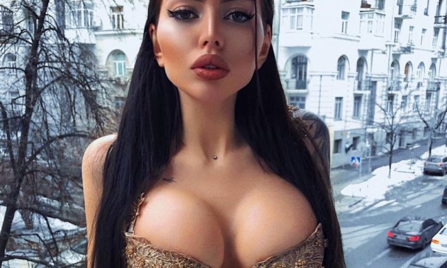 Альона Омович