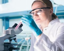 Хотите, чтобы люди верили вам - станьте некрасивым ученым