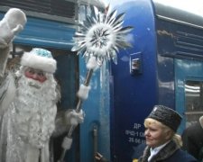 Вместо проводника Дед Мороз: сюрприз от "Укрзализныци"