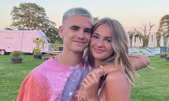 Ромео Бекхем і модель Міа Ріган: скрін з Instagram