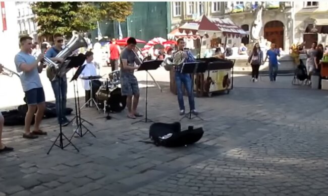Львов, площадь Рынок, скриншот