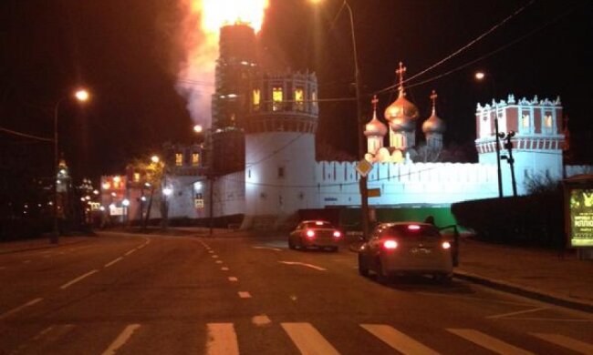 У Москві горить Новодівичий монастир