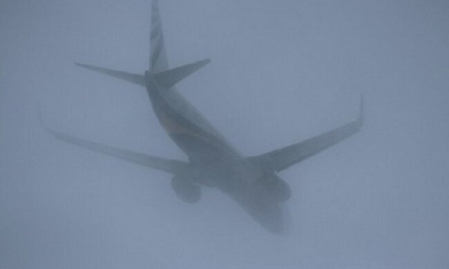В Одесі негода завадила посадити літак з волейбольною командою