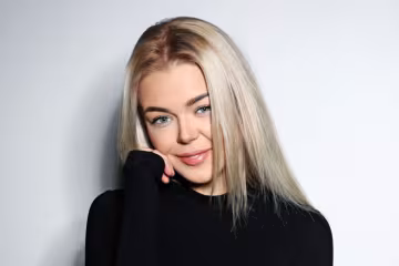 Гросу вперше показала маленьку дитину: "Дуже схожий на тебе"