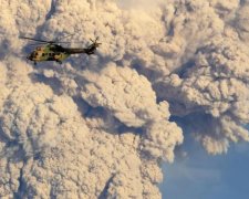 Убивче видовище: виверження вулкана знищило гелікоптер
