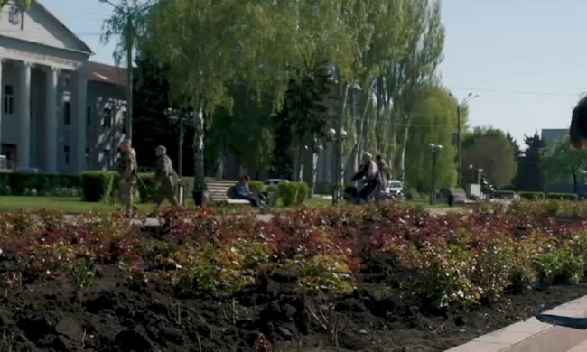 Розы в парке Покровская. Фото: youtube