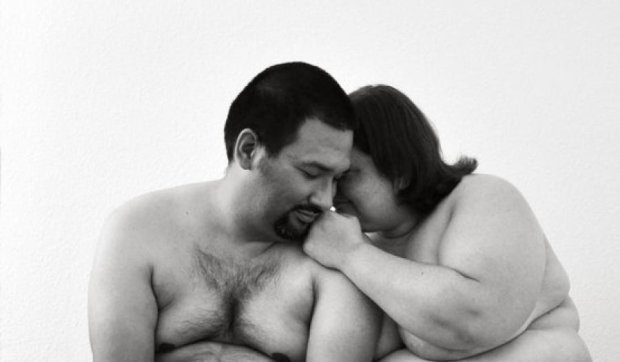 Фотограф показала любовь тучных людей